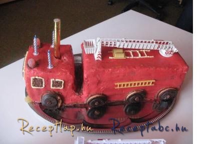 Tűzoltóautó torta