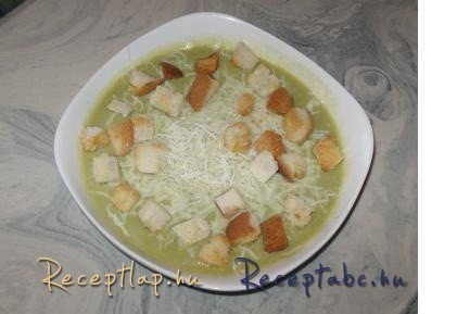 Brokkoli krémleves,ropadékkal