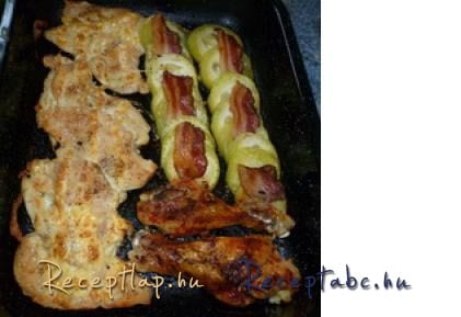 CHILLIS CSIBECOMB+SAJTOS MELL+BACONOS CUKKINI