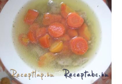 Májgaluska leves/Májgombóc leves