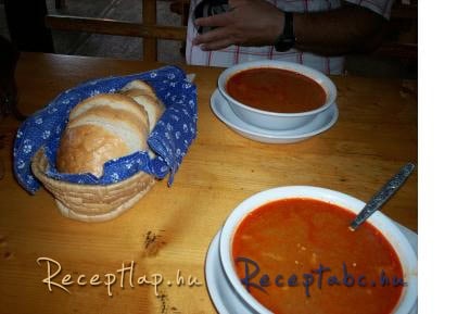 Halászlé, ahogy mi szeretjük