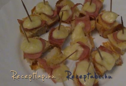 Mini melegszendvicsfalatok