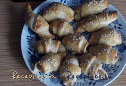 Virslis kifli