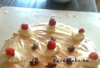 Kakaós mikrós torta