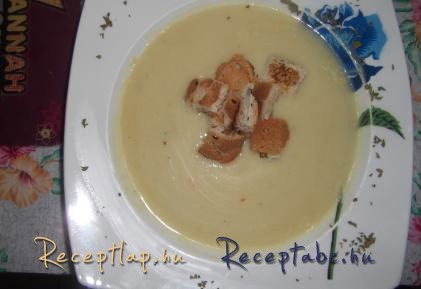 zellerkrémleves