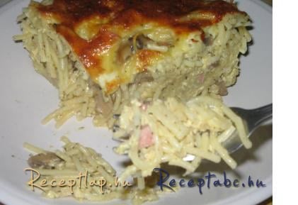Rakott sonkás-gombás spagetti
