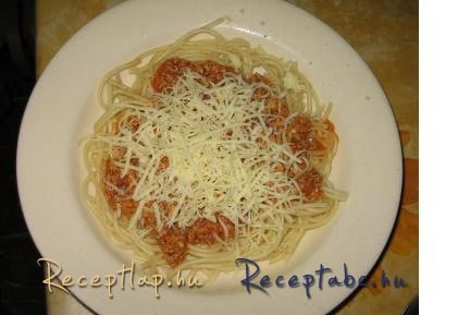 Bolognai spagetti