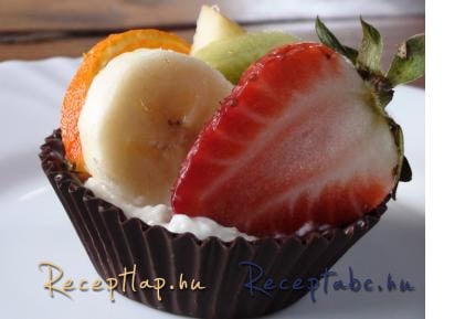 Kókuszos-mascarponés csokoládékosárkák