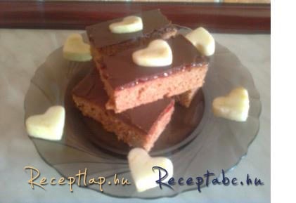 Almás kevert sütemény