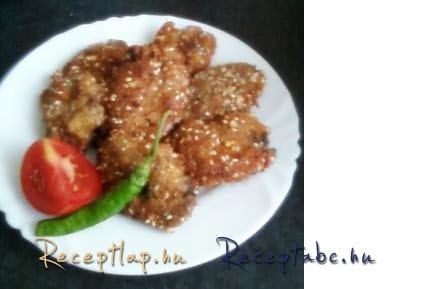 Csirkemáj diós-szezámos bundában