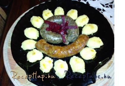 Puliszka disznótorossal