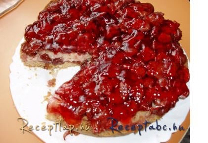 Meggyes tejföltorta