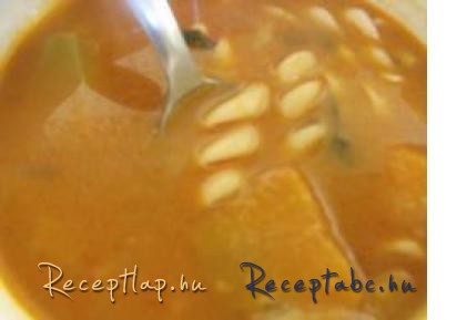 Fejtett bableves a kerti zöldségekből
