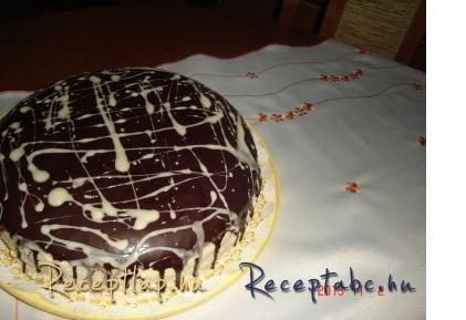 Kávétorta kókuszkrémmel