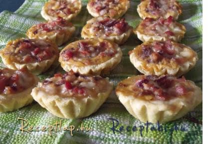 Pikáns kosárkák (sajtos-sonkás-baconos)