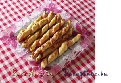 Baconos -füstölt sajtos csavart rúd