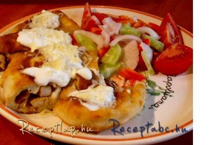 Baconos csirkemelles lángos *