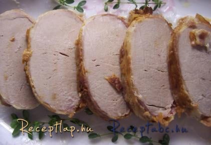 Szűzpecsenye bacon-be tekerve